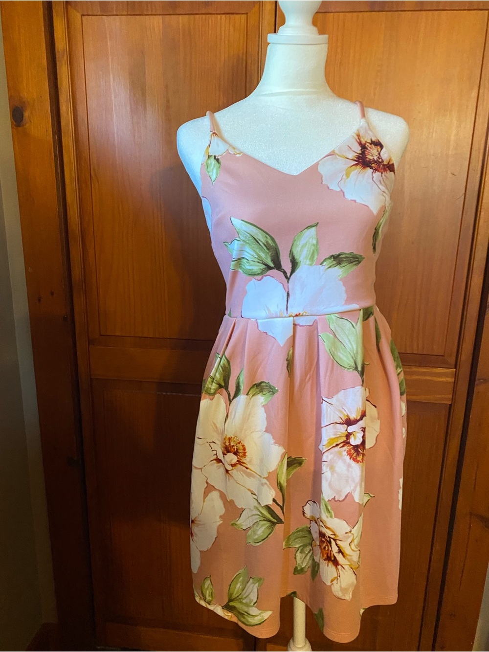 Sleeveless Pink Floral Spaghetti-Strap Dress